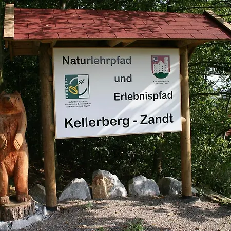 Ferienhaeuser Schlossberg * Zandt